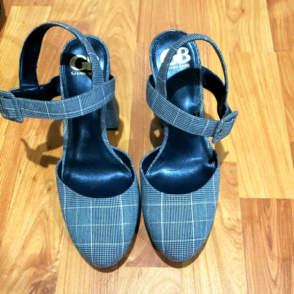 Gianni Bini Chunky Heel
